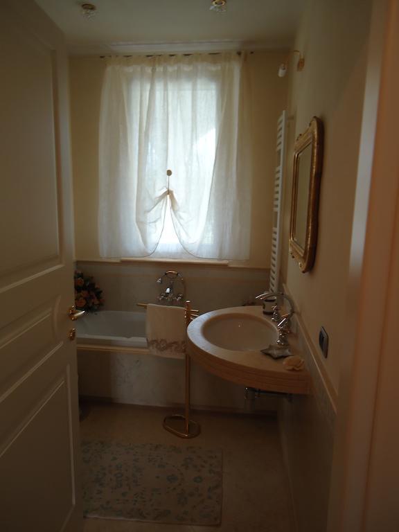 B&B La Casa Di Susy-Βερόνα Δωμάτιο φωτογραφία
