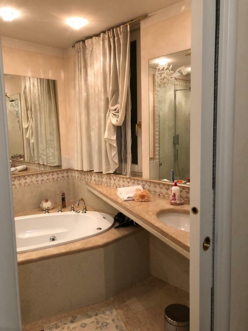B&B La Casa Di Susy-Βερόνα Εξωτερικό φωτογραφία